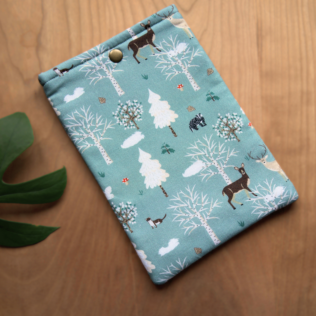 Kindle Sleeve - Wonderland