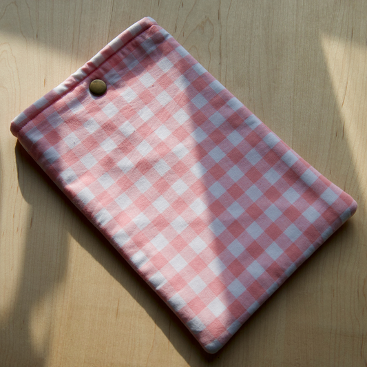 Kindle Sleeve - Light Pink Small Gingham