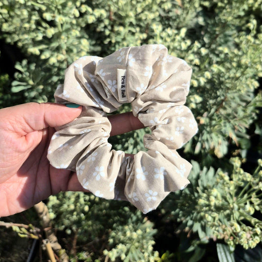 Large Scrunchies - Floral Cream