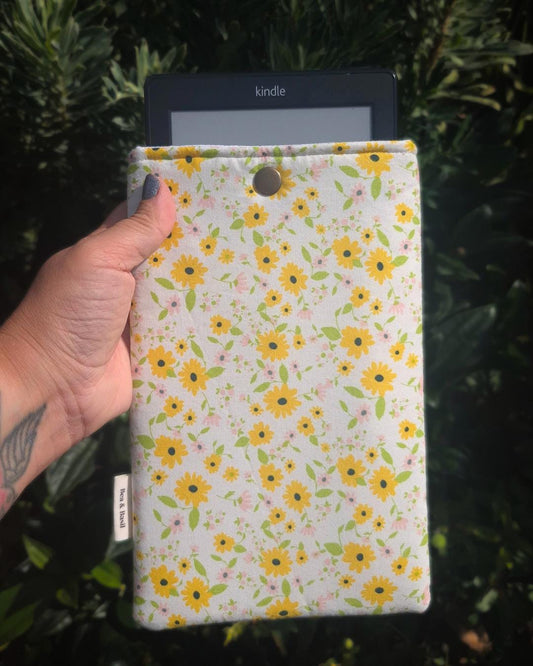 Kindle Sleeve - Summery Sunflowers