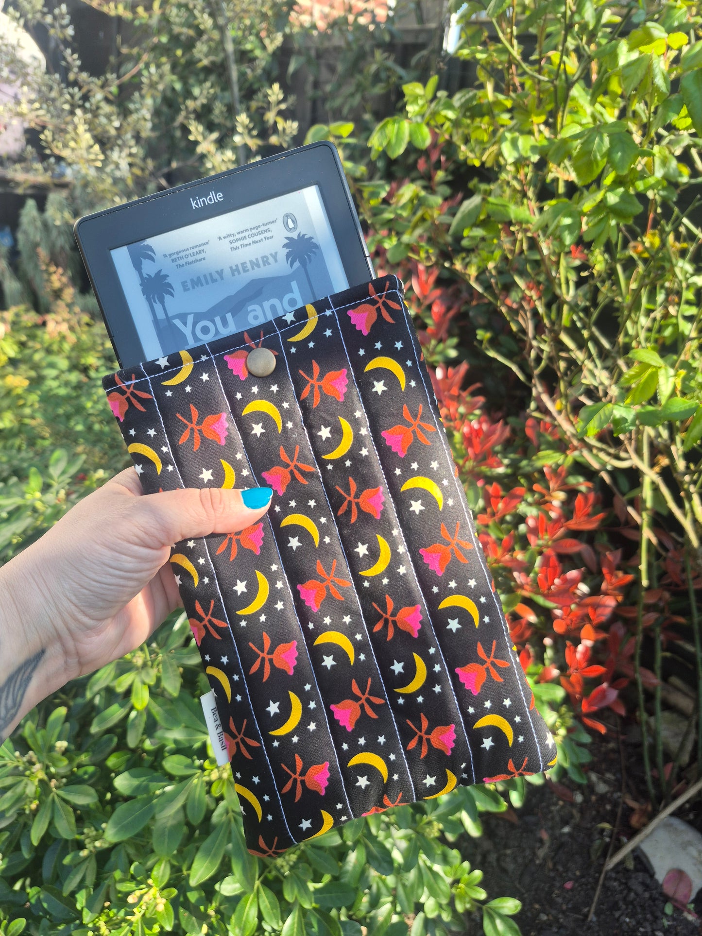 Kindle Sleeve - Moonflower
